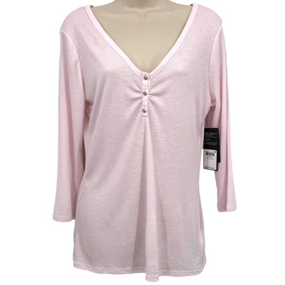 Guess Henley Women's XL NWT Pastel Pink 3-Button 3/4 Sleeve Soft Girl Minimalist - Picture 1 of 7